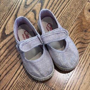 Cienta Kids' Lavender Metallic Mary Jane Shoes